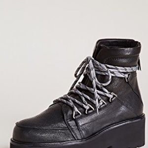 Stuart Weitzman Suede Booties. Size 8